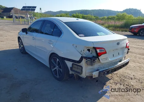 2015 Subaru Legacy 2.5I Limited z USA, uszkodzony, nr VIN 4S3BNAL60F3061310